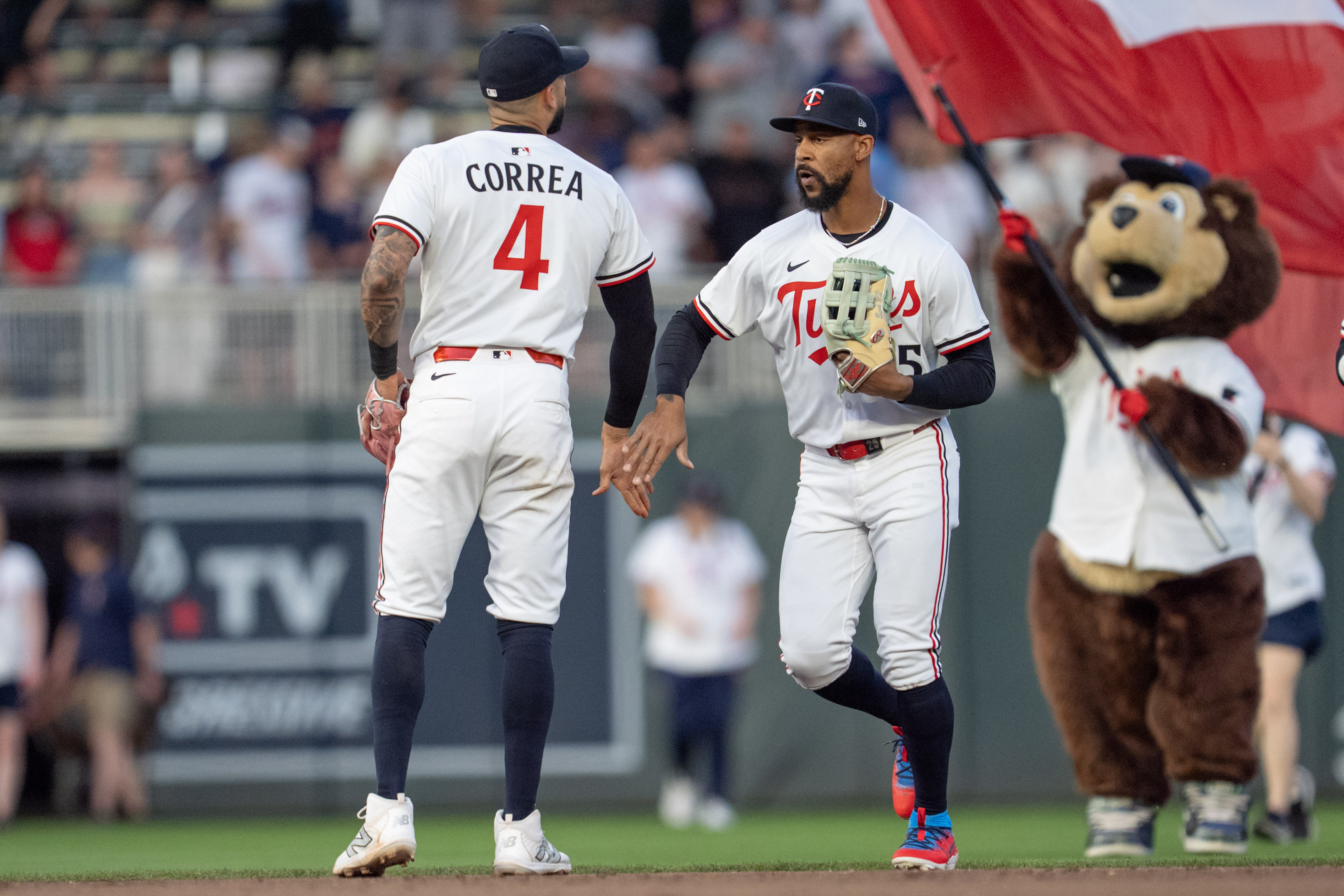 Minnesota Twins - Carlos Correa and Byron Buxton (Photo via IMAGN)